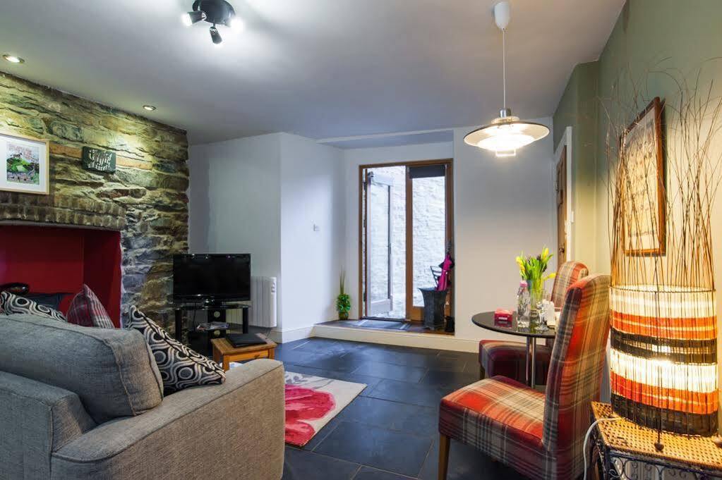 Rooms By Maes Y Mor Town Centre Aberystwyth Exterior foto